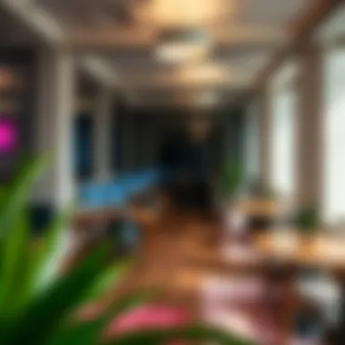 Flexible Workspaces for Freelancers in Dubai A comfortable workspace designed for freelancers in a vibrant co-working space in Dubai.